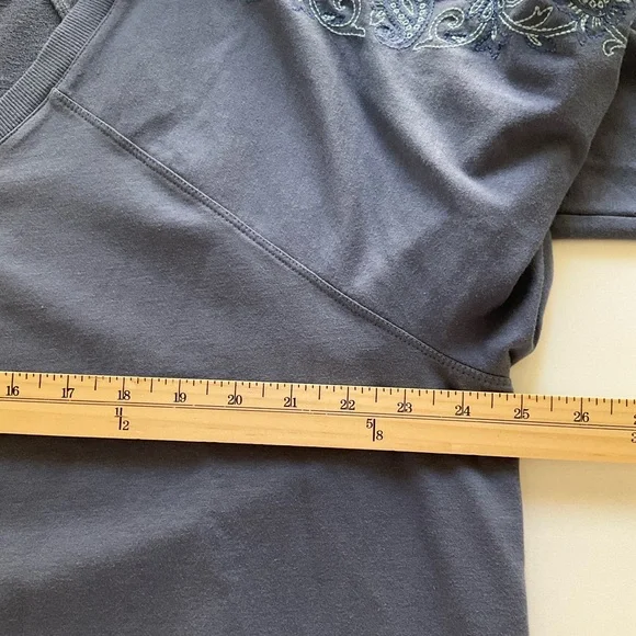 J. Jill Fit 2X Slate Blue V-Neck Pullover with Embroidered Sleeves - Picture 5 of 11